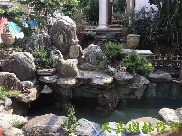 崇川小型庭院假山鱼池